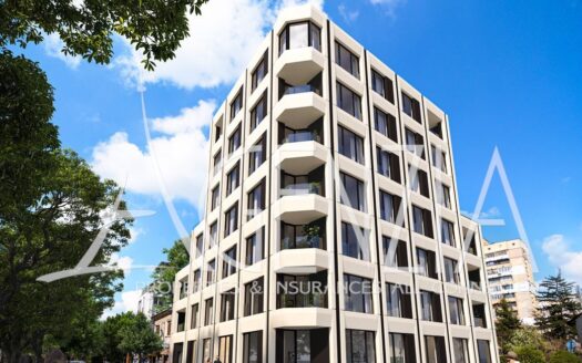 Тристаен апартамент в центъра на гр. София