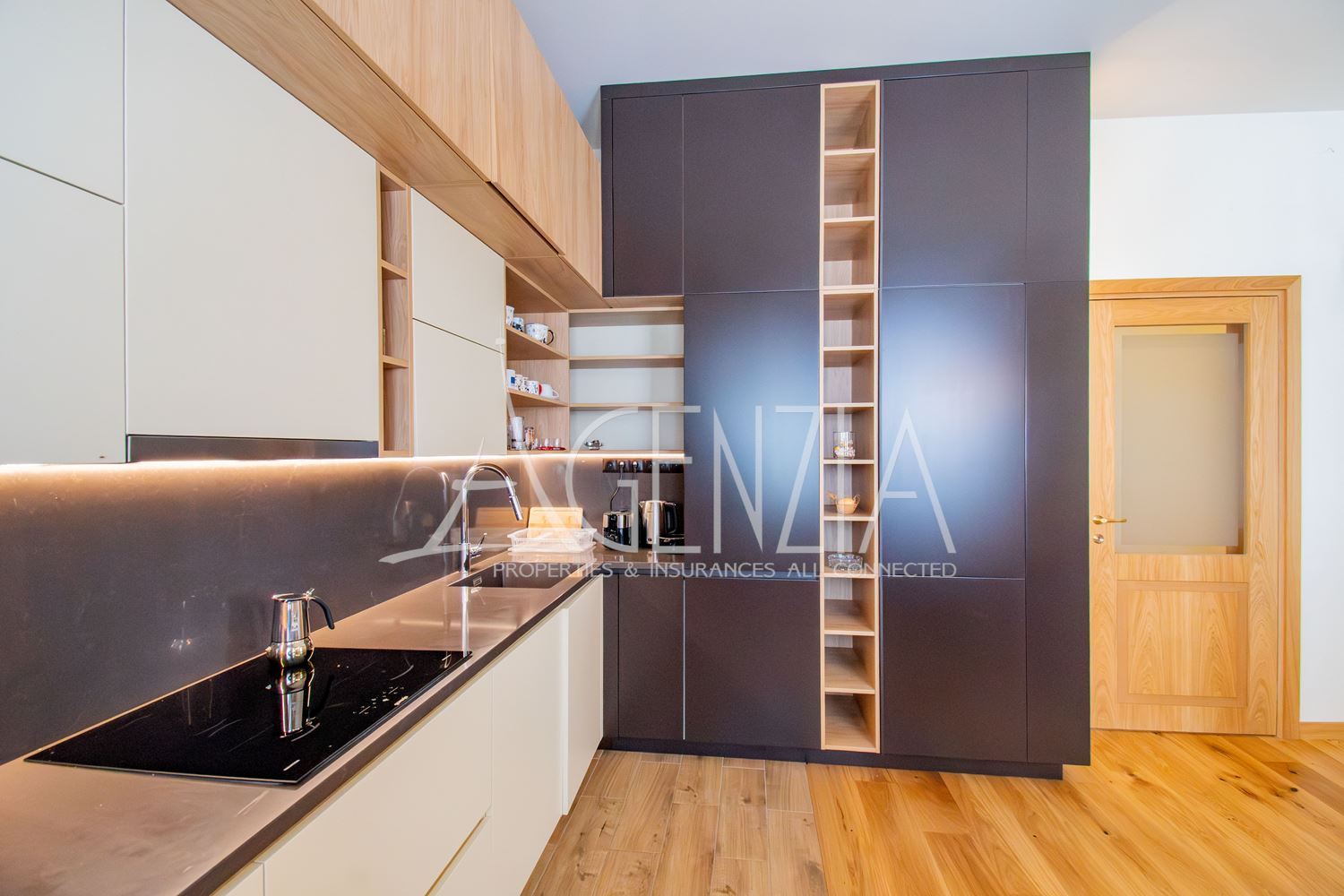 Elegant townhouse for rent on. „Ivan Vazov“, ideal center