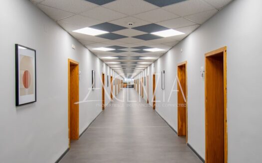 Самостоятелен офис в SP65 Office Space