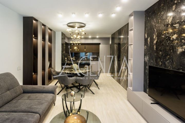 Luxury two bedroom apartment in a gated complex "SOUTH END RESIDENCE"