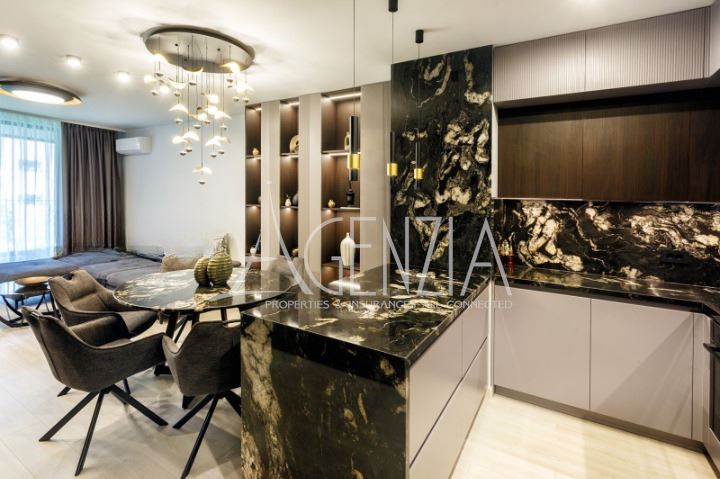 Luxury two bedroom apartment in a gated complex "SOUTH END RESIDENCE"