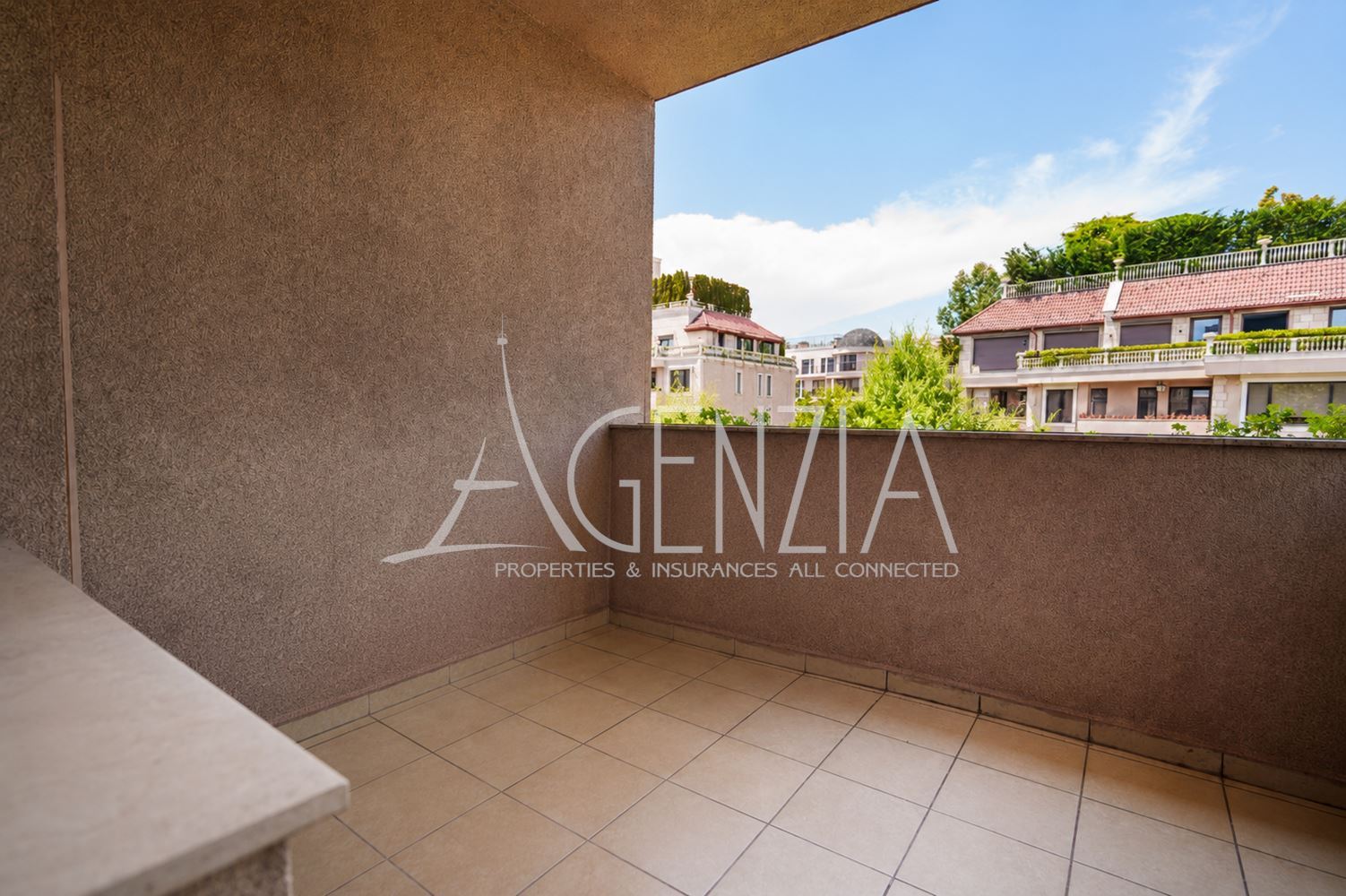 Appartement 3 pièces à louer dans le quartier de Vitosha, complexe Belle Rose 2