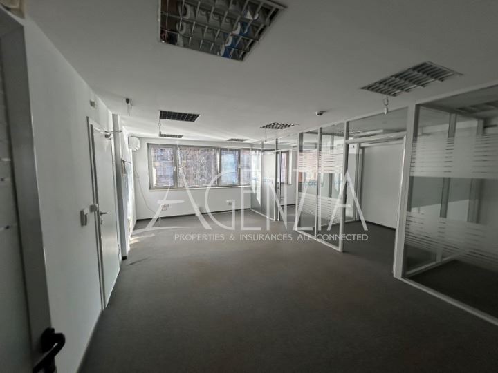 Representative office for rent near the National Palace of Culture, on a separate floor