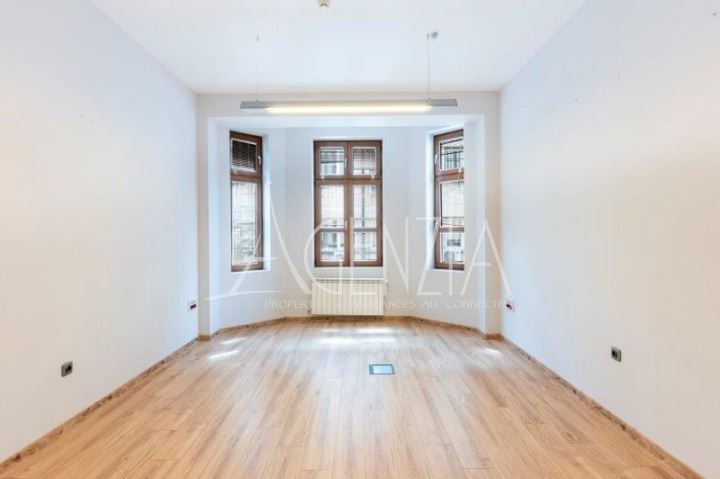 Offices in a prestigious office building on Vitosha Blvd."