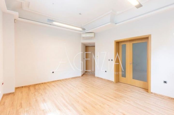 Offices in a prestigious office building on Vitosha Blvd."