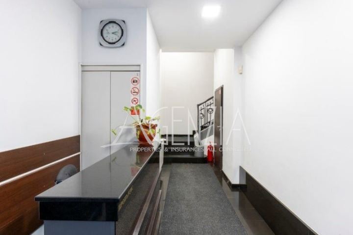 Offices in a prestigious office building on Vitosha Blvd."