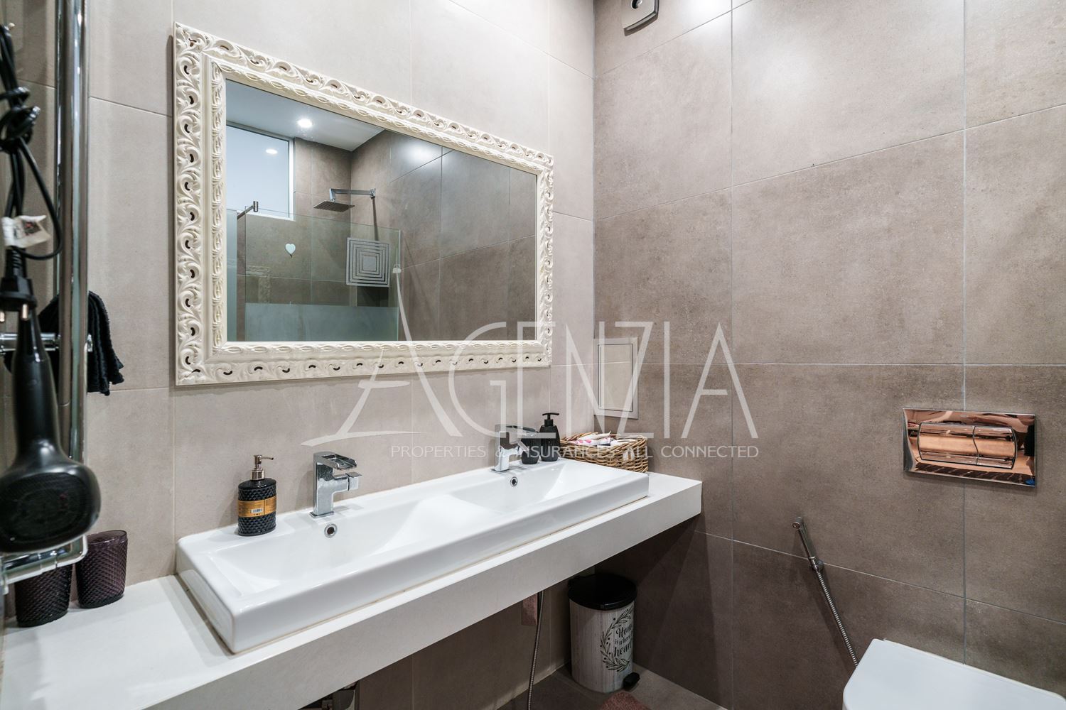 Appartement de deux chambres à louer dans la résidence „ Belle Rose 2 “, quartier de Vitosha.
