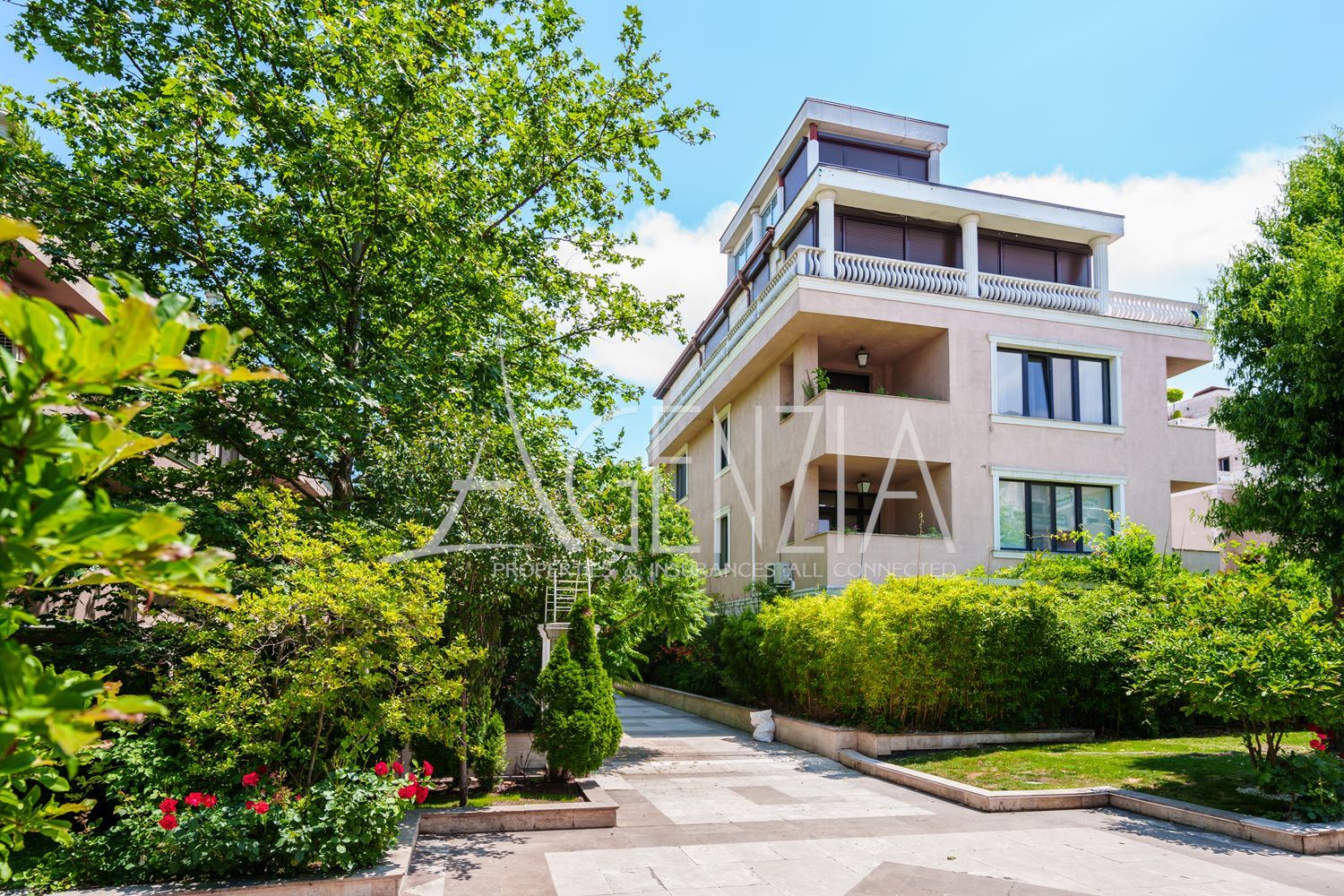 Appartement de deux chambres à louer dans la résidence „ Belle Rose 2 “, quartier de Vitosha.