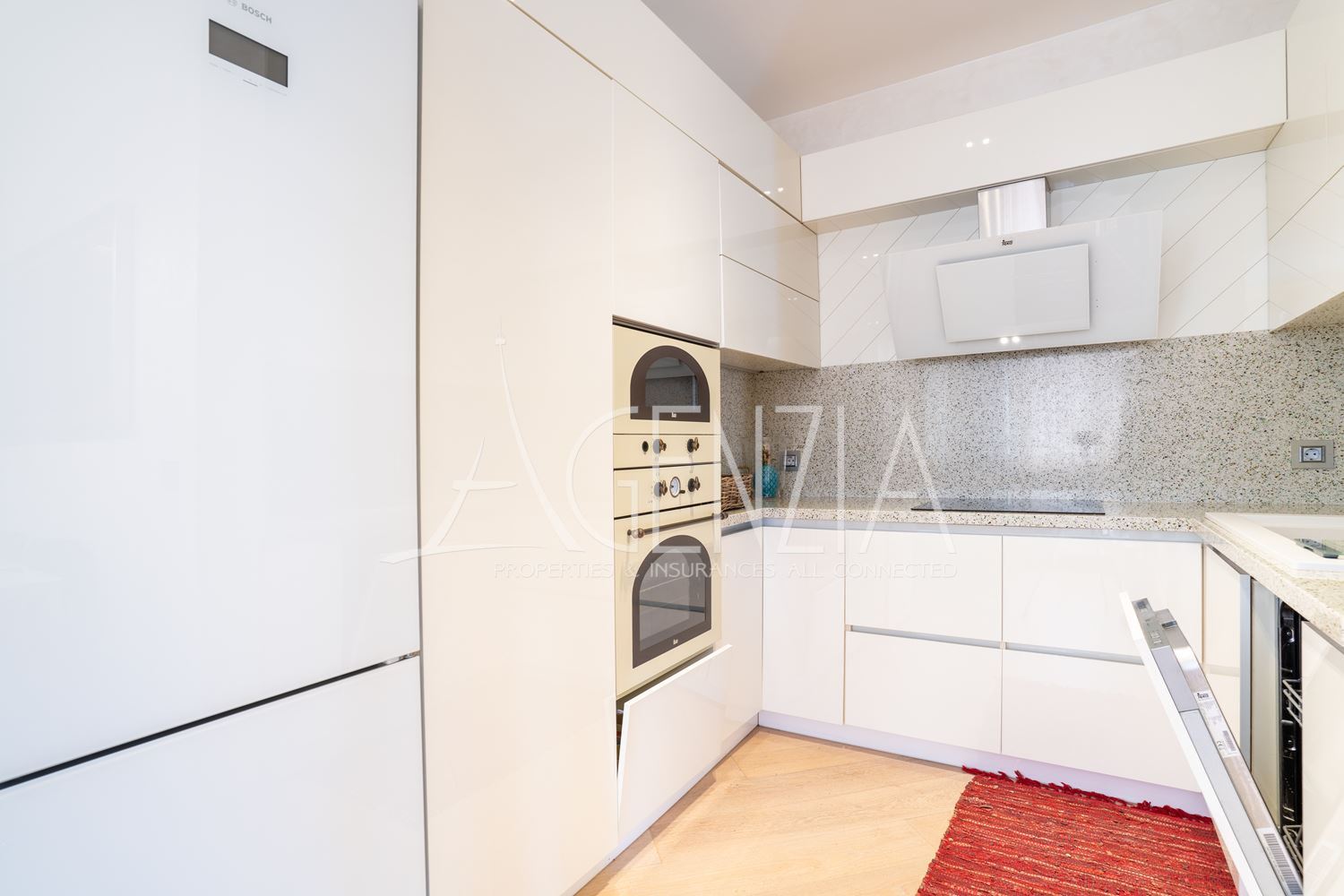 Appartement de deux chambres à louer dans la résidence „ Belle Rose 2 “, quartier de Vitosha.
