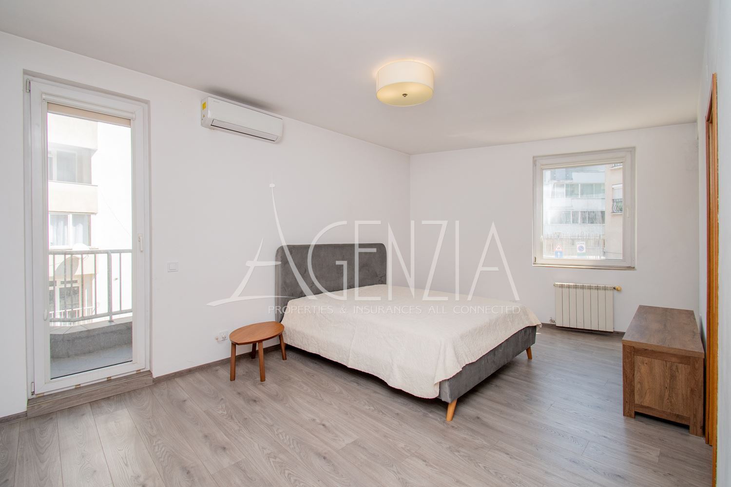 APPARTEMENT DE QUATRE PIÈCES À LOUER DANS LE QUARTIER DE LOZENETS