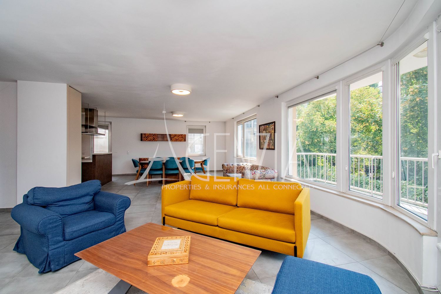APPARTEMENT DE QUATRE PIÈCES À LOUER DANS LE QUARTIER DE LOZENETS