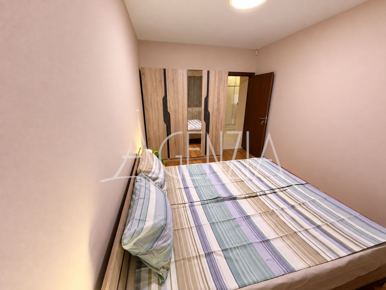 Spacious two-bedroom apartment with a garage in the Lozenets neighborhood