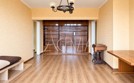 Spacious one-bedroom apartment for sale in the Lozenets neighborhood
