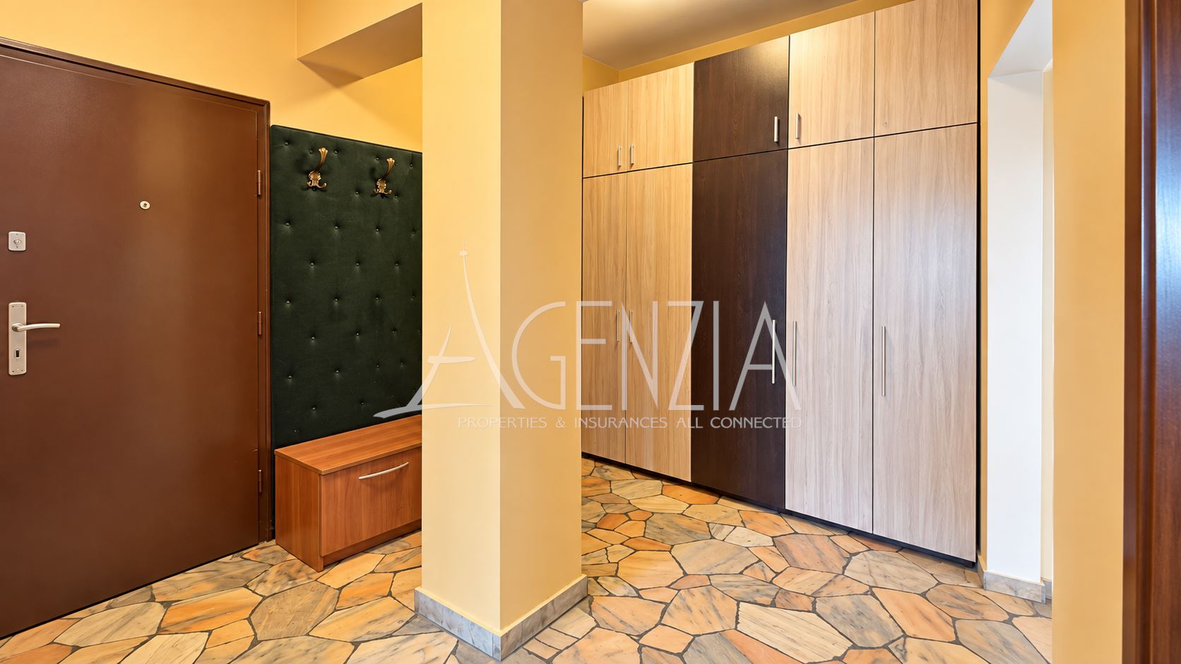Spacieux appartement de deux pièces à vendre dans le quartier de Lozenets